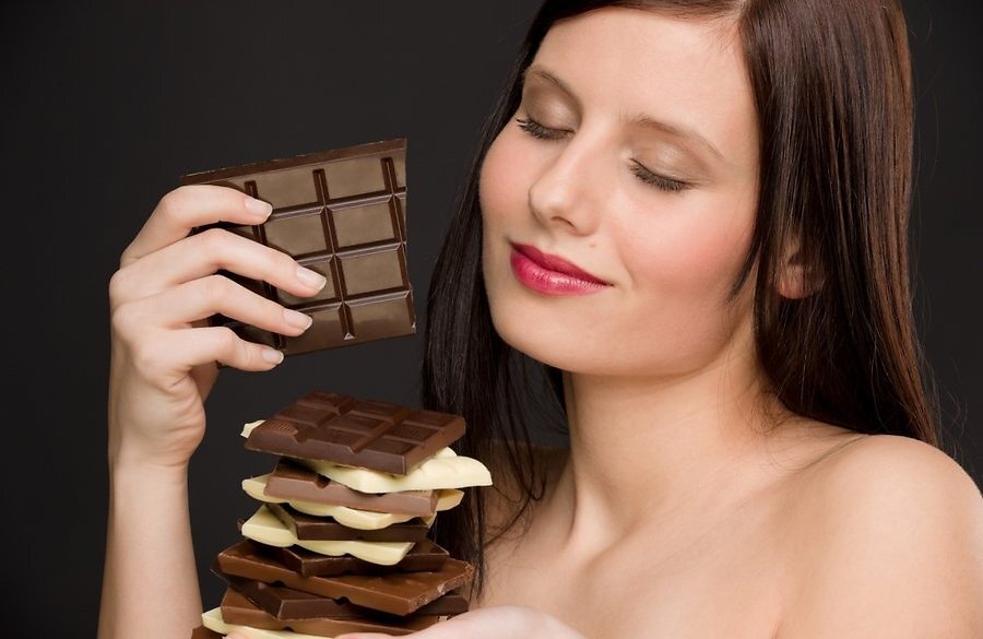 В чем польза горького шоколада и его вред для организма человека