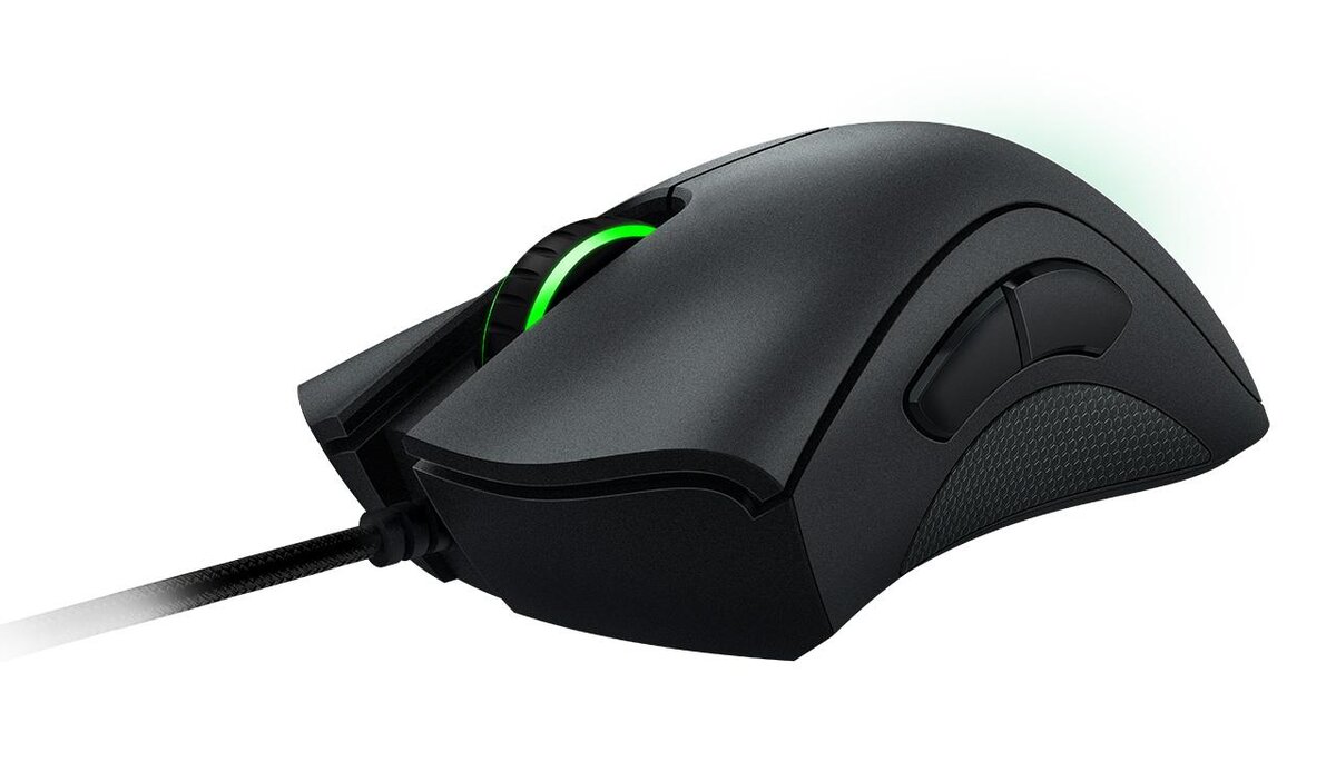 5. DeathAdder Chroma  

Одна из самых популярных у киберспортсменов в MOBA играх (Dota 2 и LoL) игровая мышка! 37,65% про игроков используют именно эту мышку от Razer.