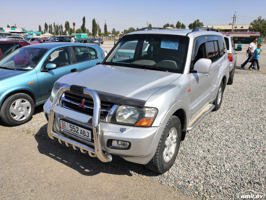 mitsubishi pajero 2001