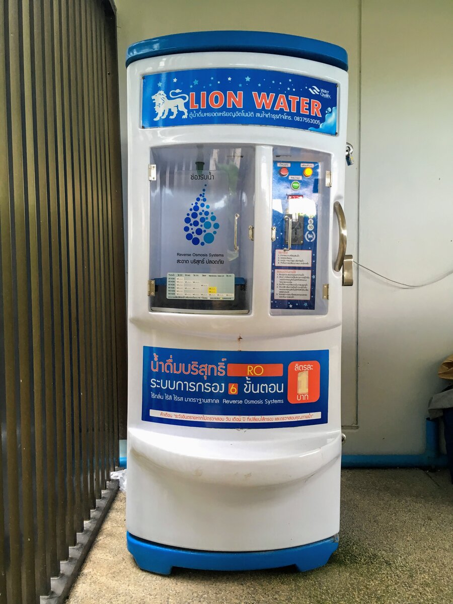 Цвета и надписи на аппаратах могут быть совершенно разные