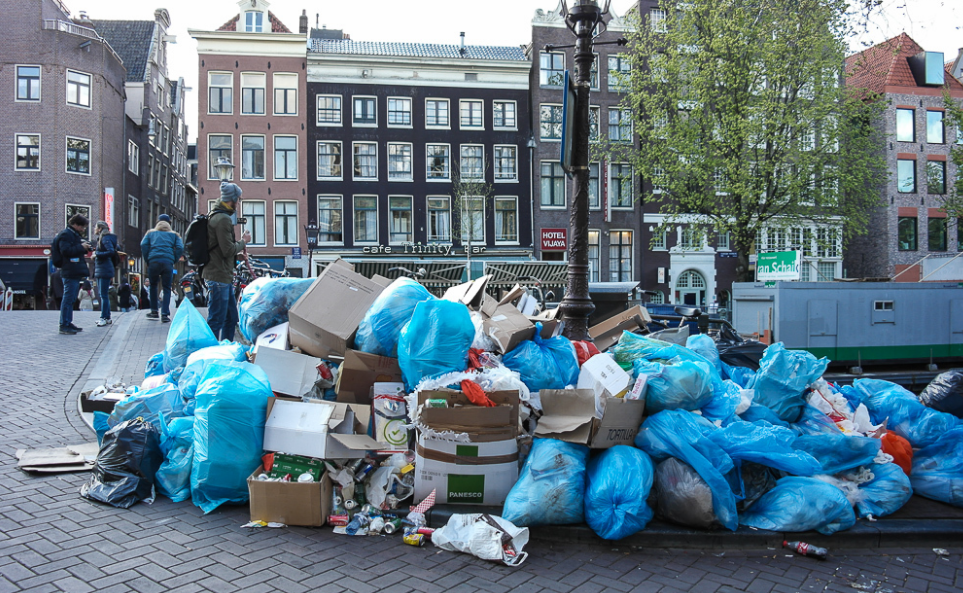 Нидерланды - один из признанных мировых лидеров в вопросах сбора и утилизации отходов. Раздельный сбор мусора здесь внедрен с 1980г. Но...