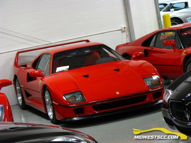 Больше сотни эксклюзивных автомобилей находится в коллекции одного миллиардера из Мичигана. Круто!