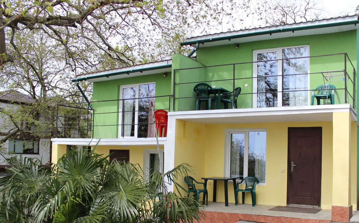 Домики как правило на несколько комнат