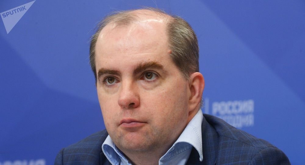 Максим Жаров. 