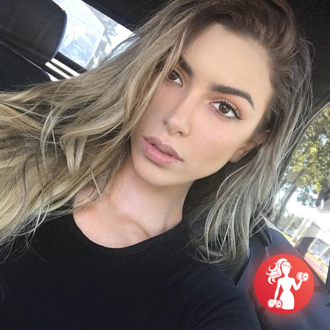 Фото взято из Инстаграма модели 