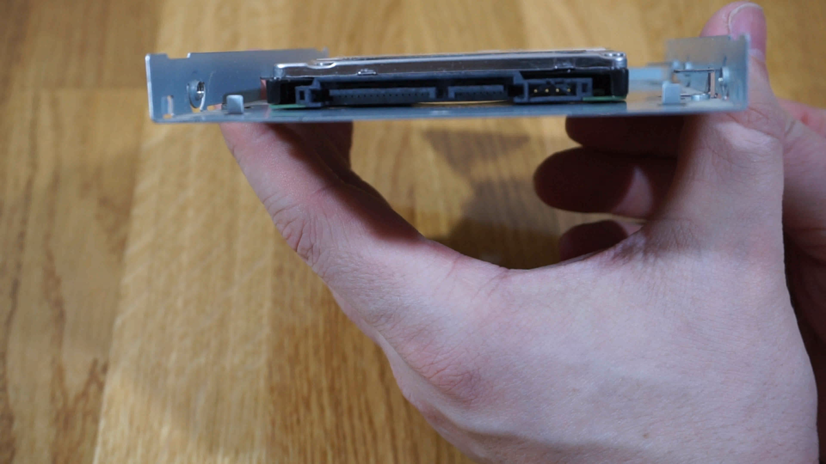 Крепление для установки 2,5" SSD или HDD в отсек 3,5" своими руками ...