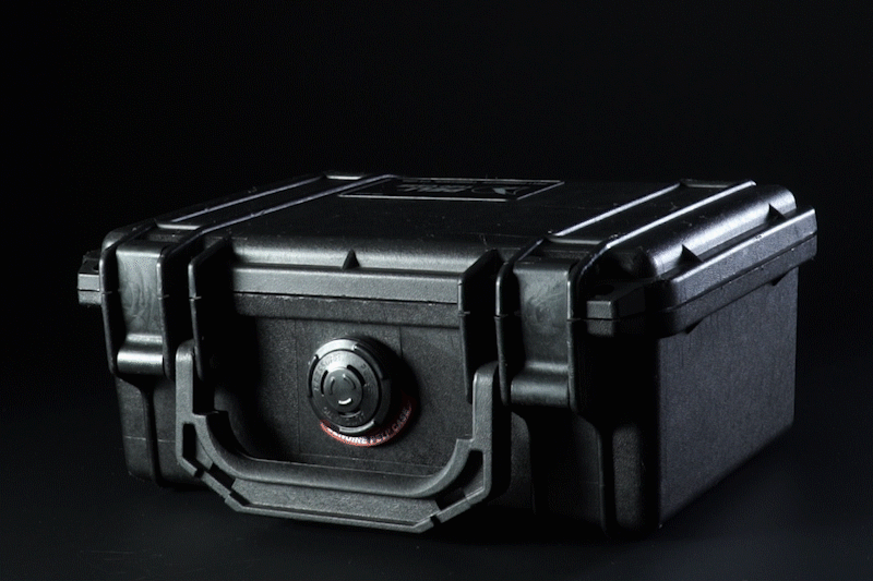 Кейс Pelican и комплект ножа