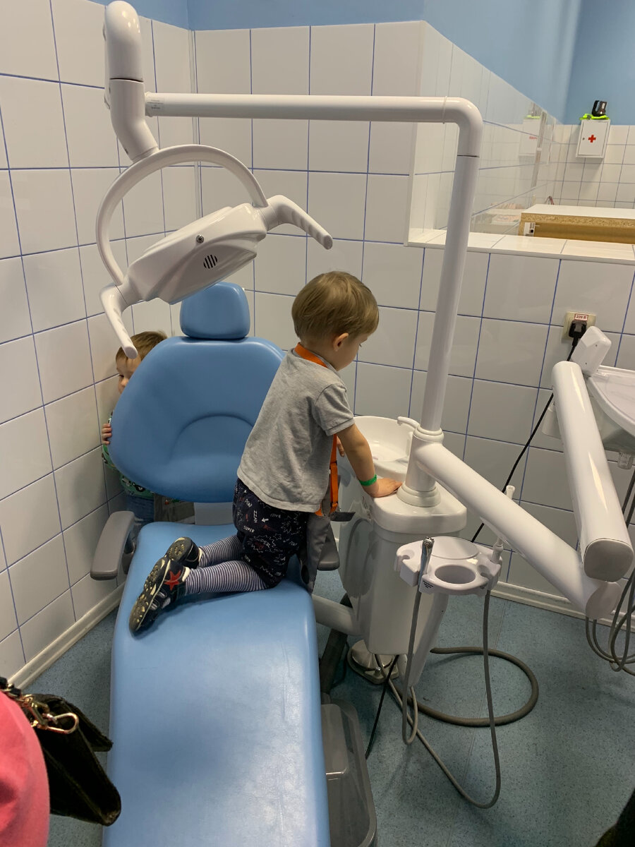 А так выглядит инвентарь для осваивания профессии стоматолог