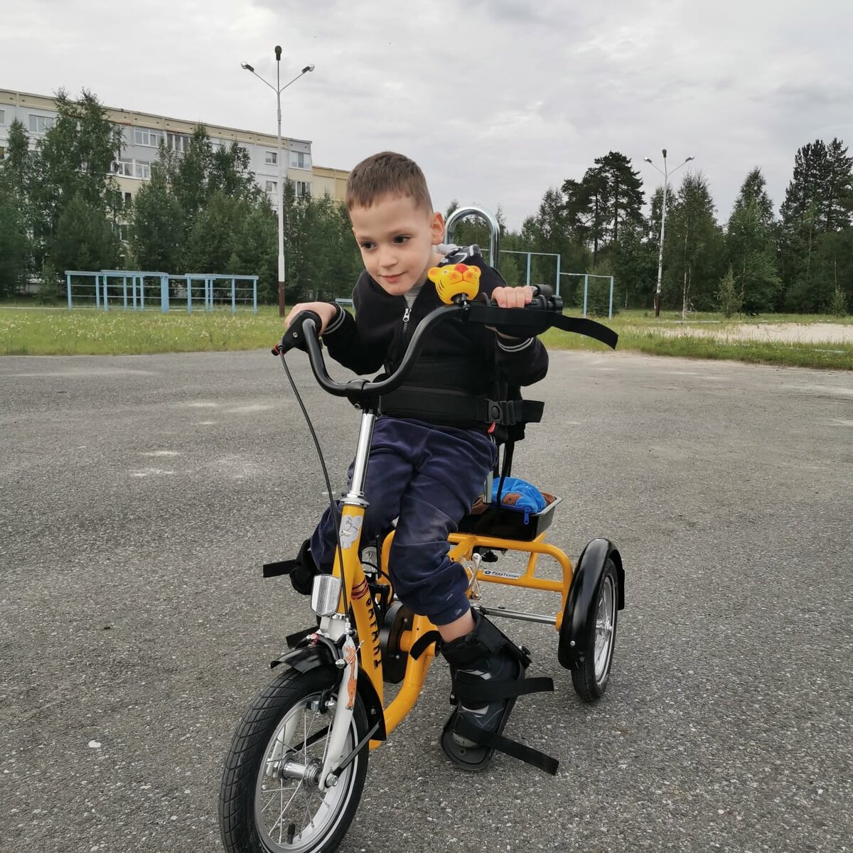 Даня и его велосипед