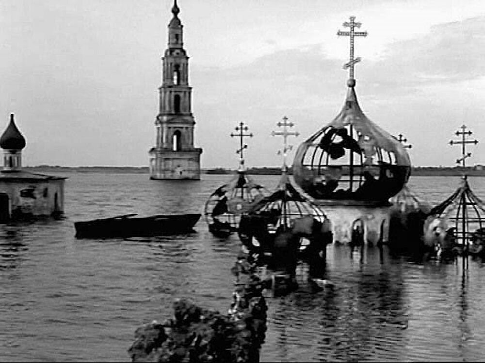 деревня ушедшая под воду. деревня лоза вытегорский район. деревня ушедшая под воду. церковь на воде. город затопленный в рыбинском водохранилище молога.