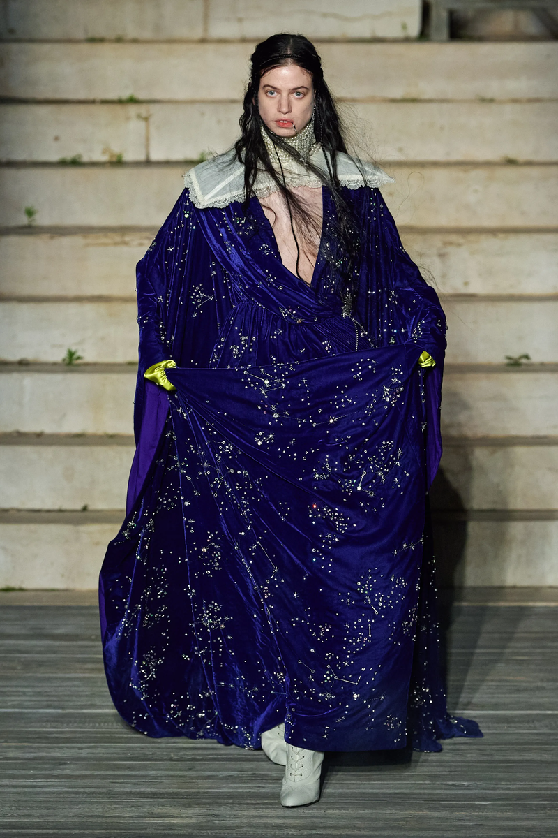 Resort 2023- шоу Gucci Cosmogonie