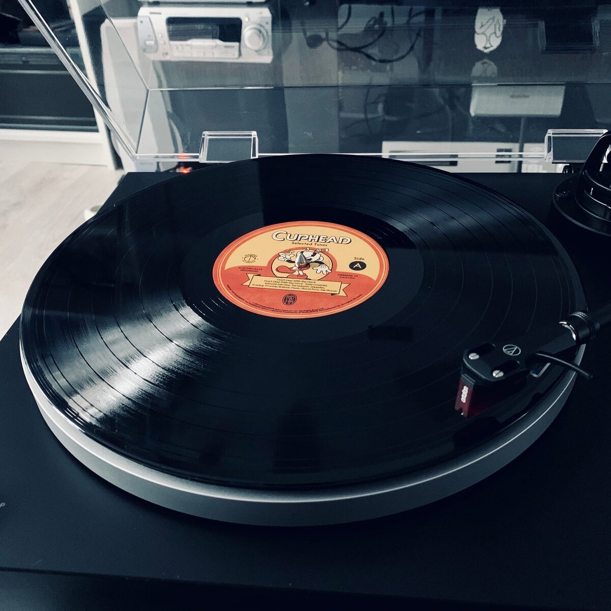 Издание дико ламповое - впрочем как и сама игра