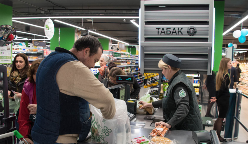 Зарубежные табачные фабрики ушли из России, а табака в сигаретах так и ...