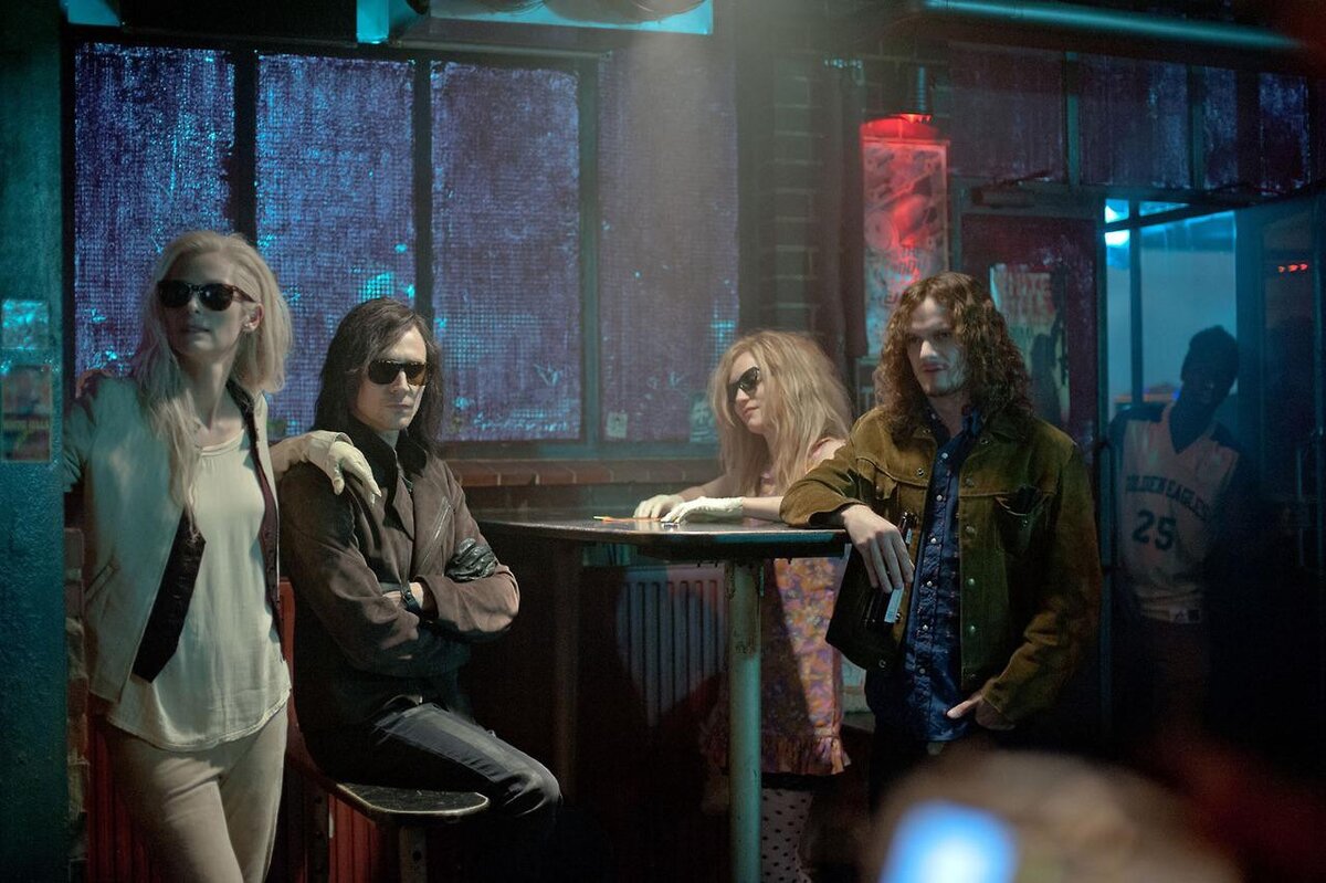 Выживут только любовники 2013. Тильда Суинтон only lovers left Alive. Выживут только любовники», Джим Джармуш (2013). «Выживут только любовники» (2013 кадры. Джим Джармуш выживут только.