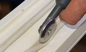 Шведская технология утепления деревянных окон с помощью уплотнителей