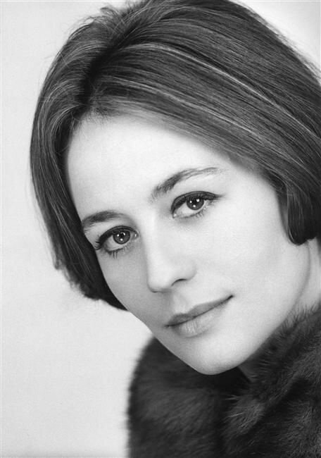 Анни Жирардо (Annie Girardot)