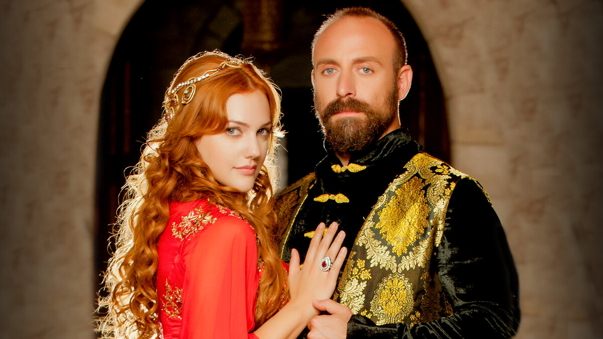 Мерьем Узерли и Халит Эргенч