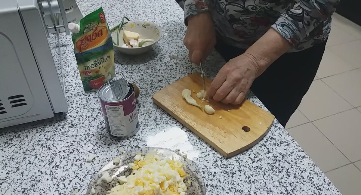 Сырный салат с чесноком🧀🧄