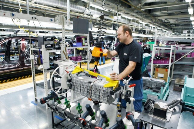 Автомобильное производство требует автоматизацию в первую очередь