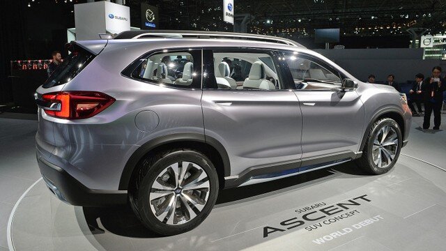 На фото Subaru Ascent во время выставки в Нью-Йорке