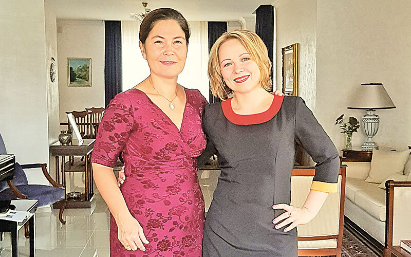 Нилвана Дарама и Елена Микульчик