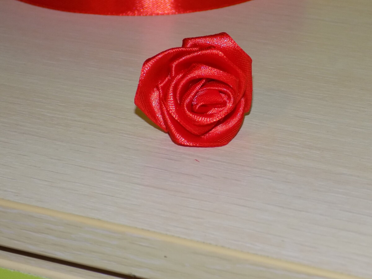 Как сделать розу из бумаги — мастер-класс с пошаговыми фото