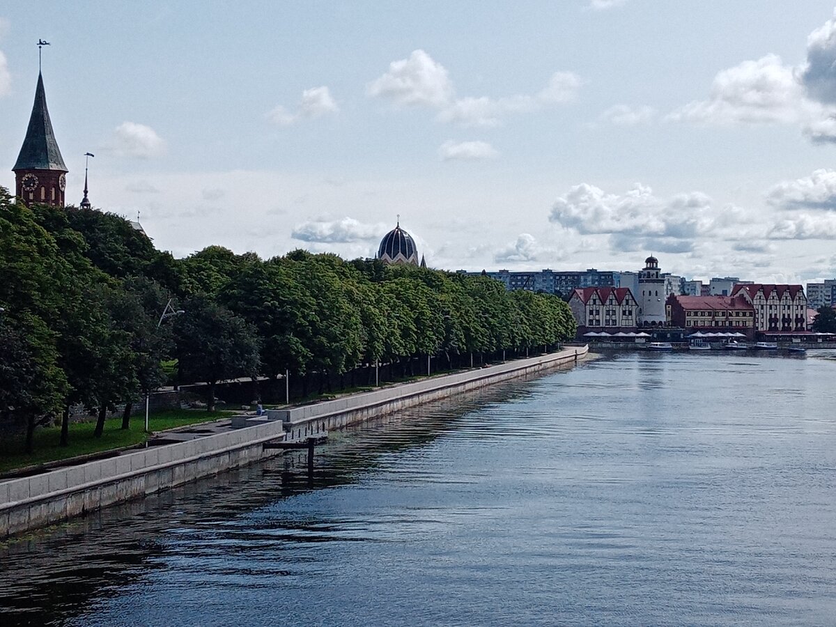 Вид на самые узнаваемые и популярные места города.