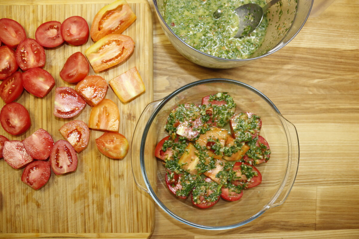 Помидоры в чесночном соусе: вкусная закуска из простых продуктов |  Мастерская идей | Дзен