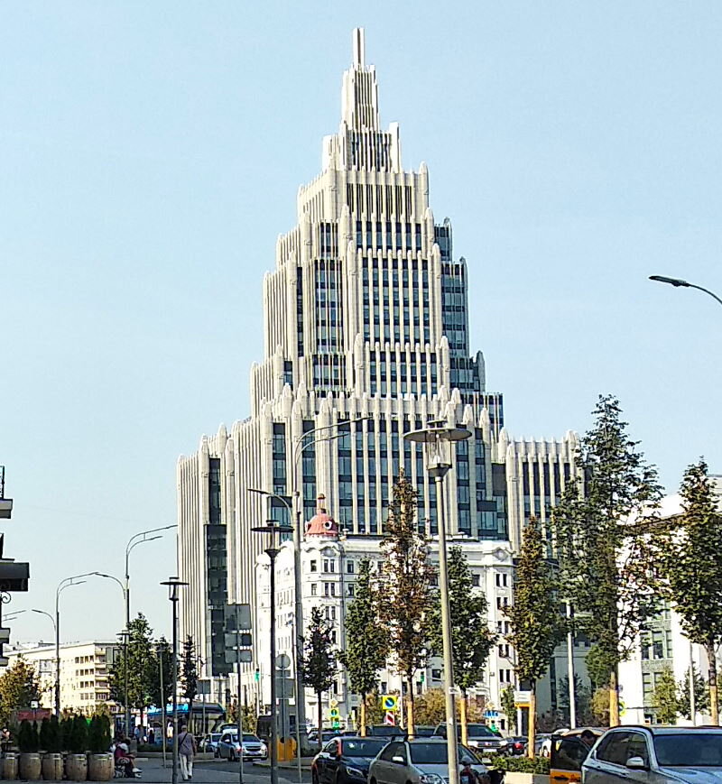 Высотка на Садовом кольце