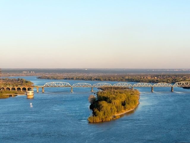 река Обь в районе Новосибирска