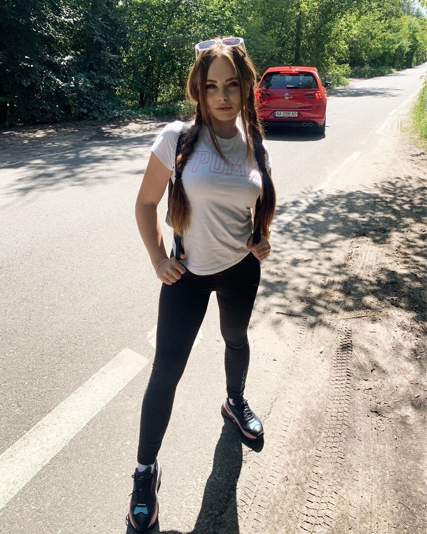 Ну она реально опасная деффка