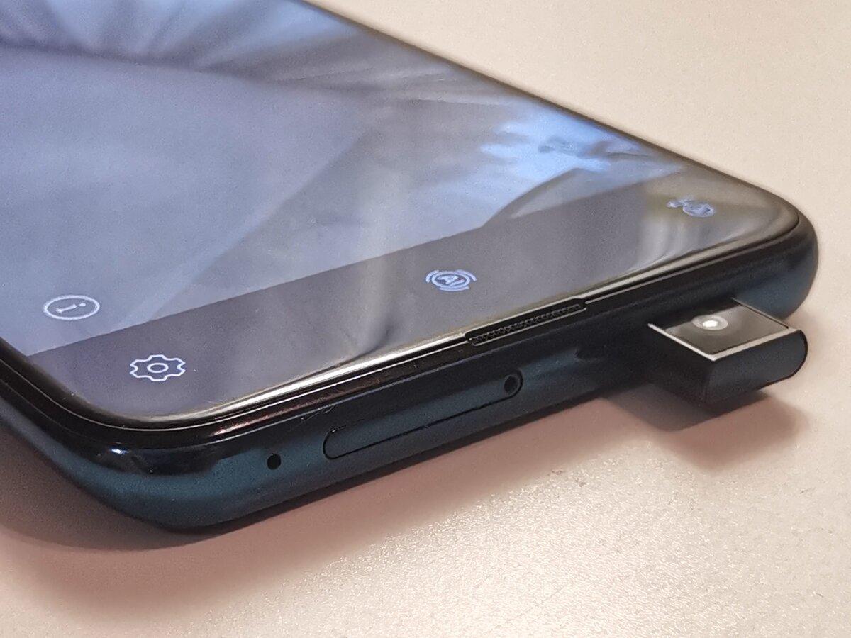 Как выглядит выдвижная камера