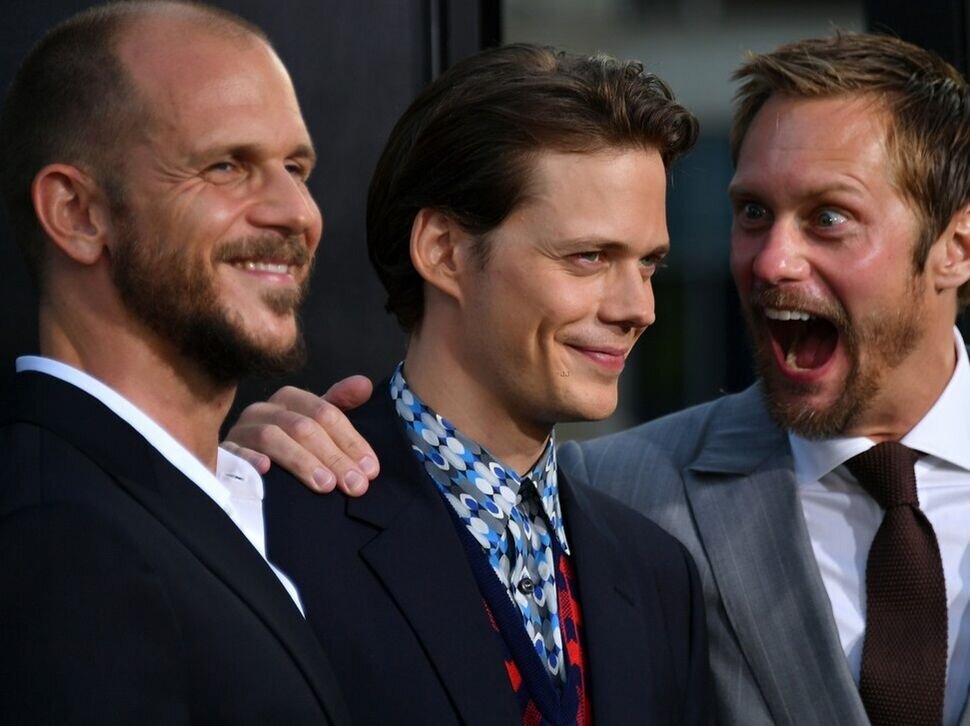 братья Скарсгард на премьере фильма "Оно"