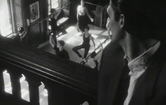 Кадр из фильма "Ночь арлекинов" (1996)