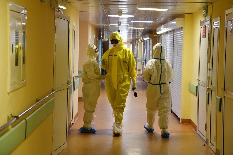     Число госпитализаций больных коронавирусом в России выросло за сутки Иван МАКЕЕВ