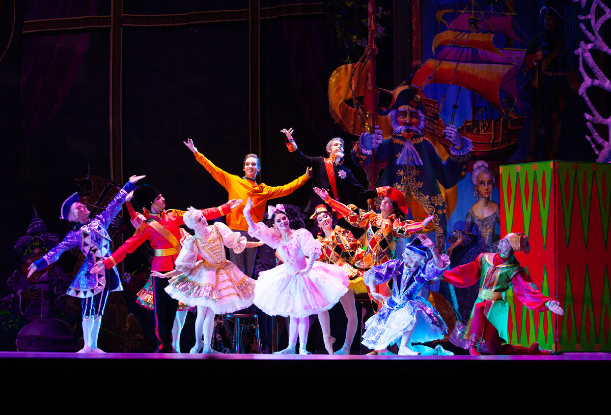 Театр кремлевский балет. Спектакль продавец игрушек кремлевский дворец. Продавец игрушек балет кремлевский дворец. Спектакль продавец игрушек кремлевский дворец. Спектакль продавец игрушек кремлевский дворец.