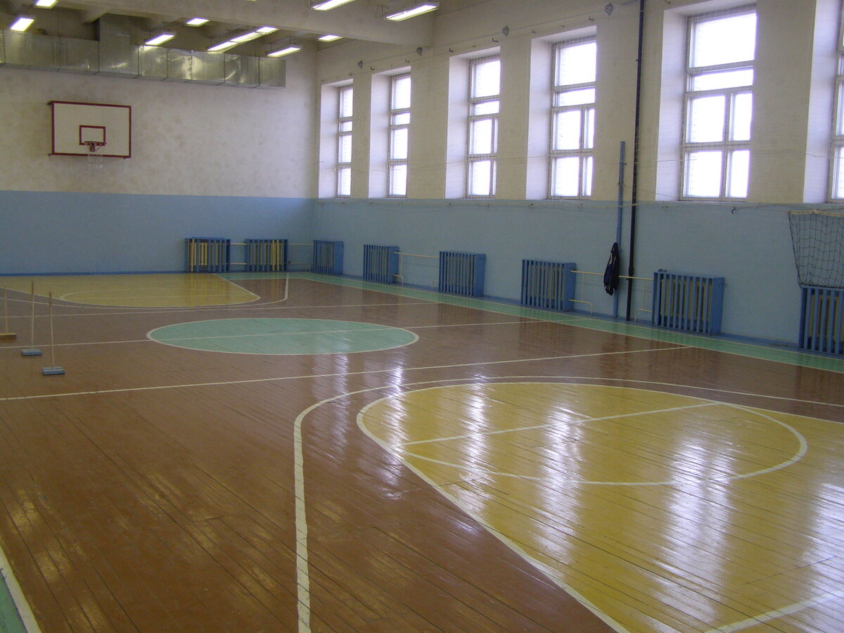 Фасад спортивного зала средней школы