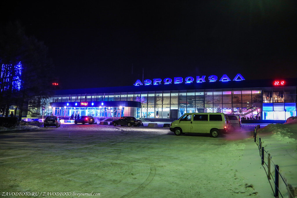 Сайт новокузнецкого аэропорта. Аэропорт Спиченково Новокузнецк. Международного аэропорта Новокузнецк (Спиченково). Аэропорт Спиченково Новокузнецк ночью. Аэропорт Новокузнецк официальный сайт.