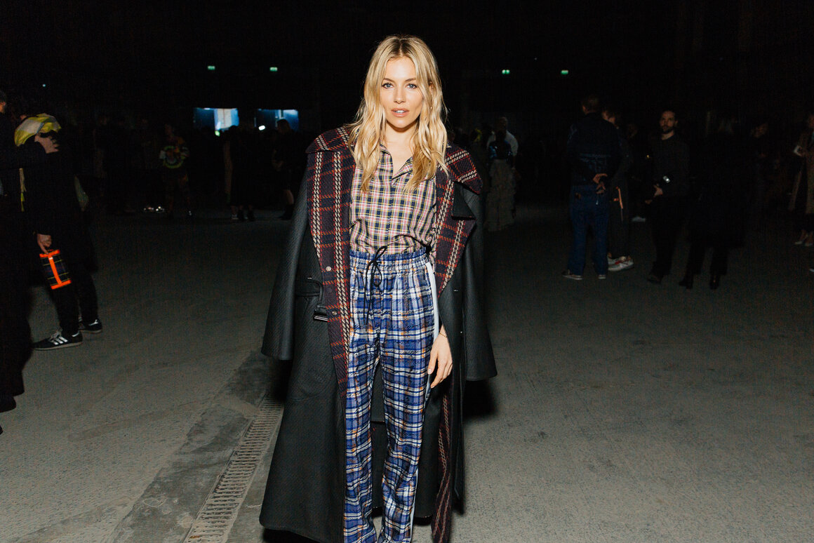 Сиенна Миллер