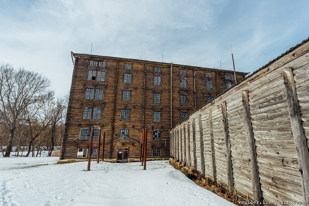 Расположено это чудо в деревне Новоивановка Волоконовского района, Белгородской области. 

Фото 2. 
