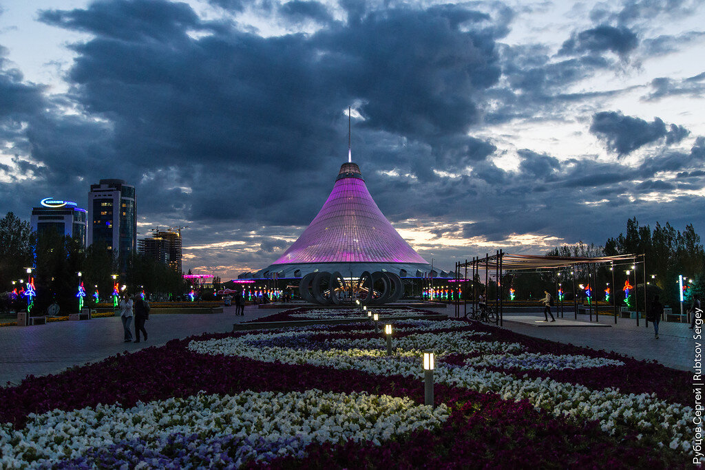 Астана глазами туриста. Фотоэкскурс по Астане. Walking in Astana. Показать время астаны