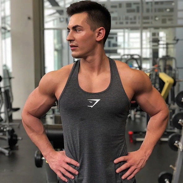 Когда ты силен не только в киберспорте, но и в обычном.