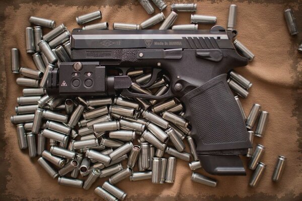 Grand Power Т12 
