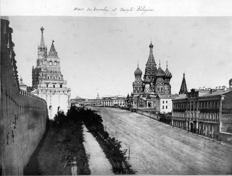 Стены Кремля и собор Василия Блаженного. Неизвестный автор, 1870 - 1888 год, г. Москва, из архива МАММ/МДФ.