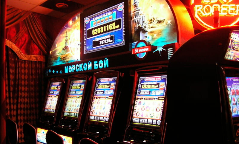 В середине 1990-х на Украине повсеместно открывались залы игровых автоматов, а сам бизнес никак не регулировался