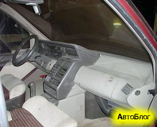 Москвич-3733 — салон