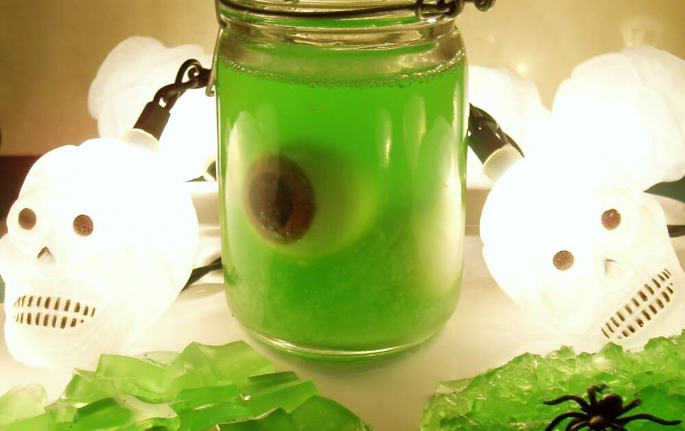 Источник фото http://soapylove.blogspot.com/2009/10/halloween-tutorial-soap-slime.html