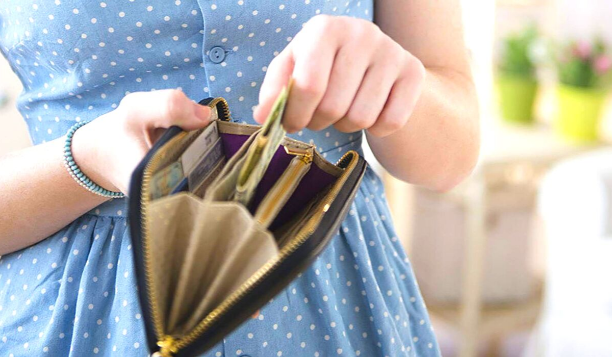 Первые заработанные в интернете деньги тратьте на себя!