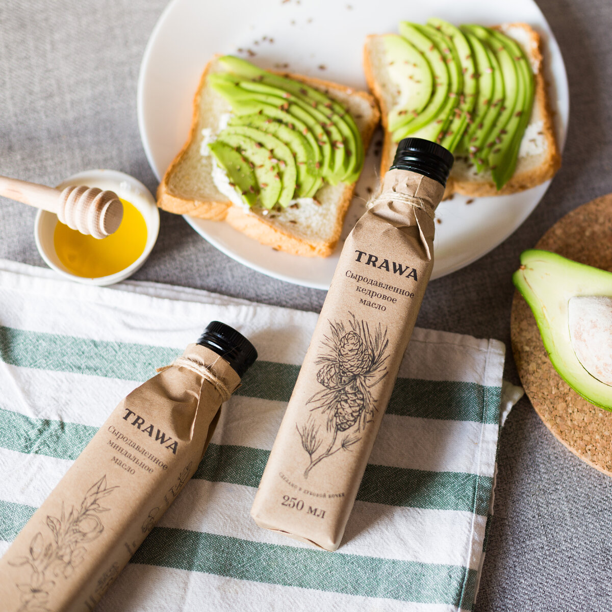 Сыродавленное масло кедрового ореха TRAWA
