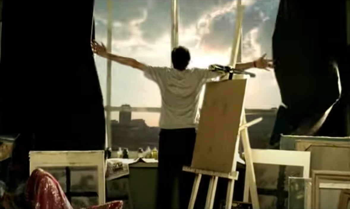 Кадр из клипа. Из яндекс-картинок, из открытого бесплатного источника.